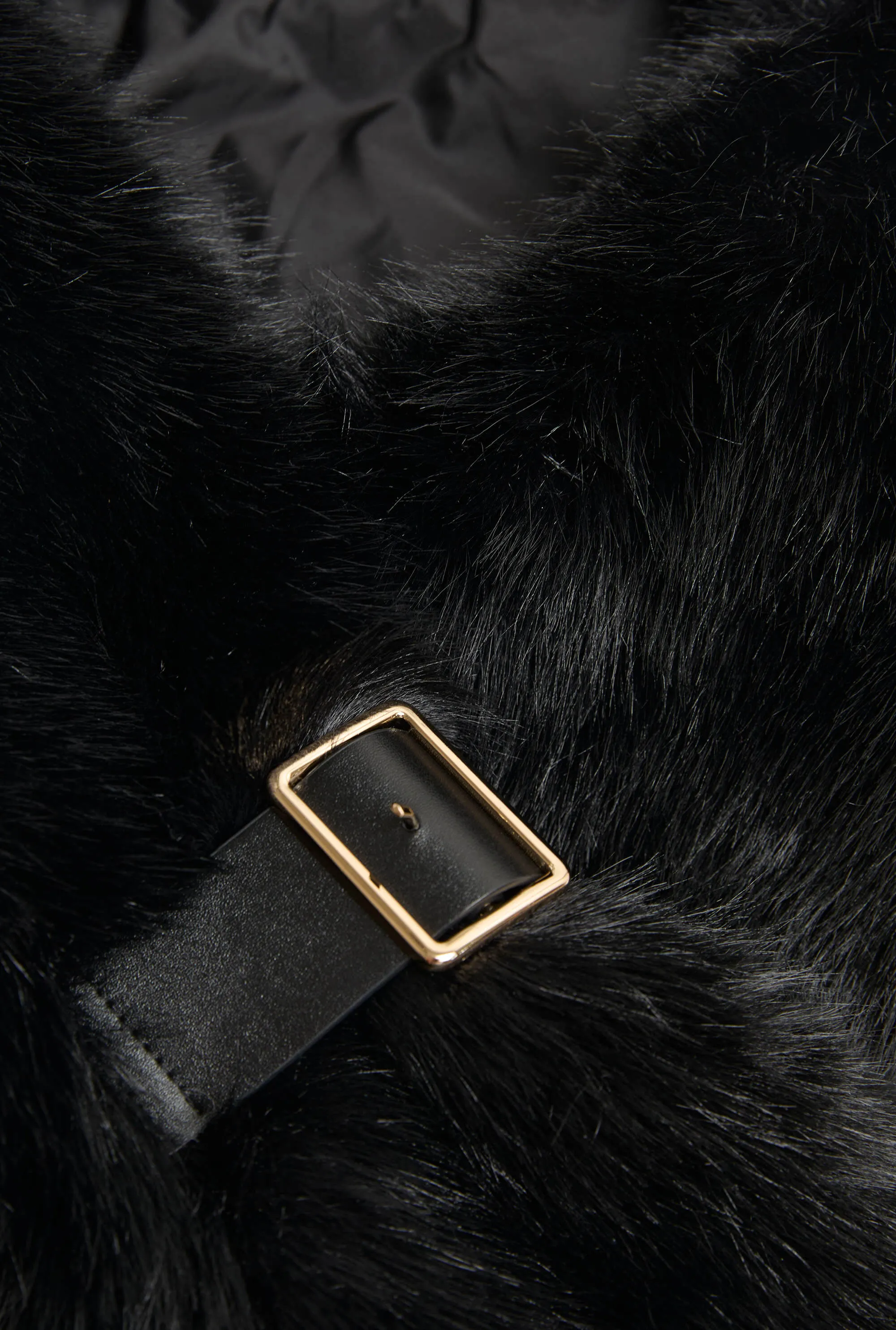 Faux Fur Black Collar