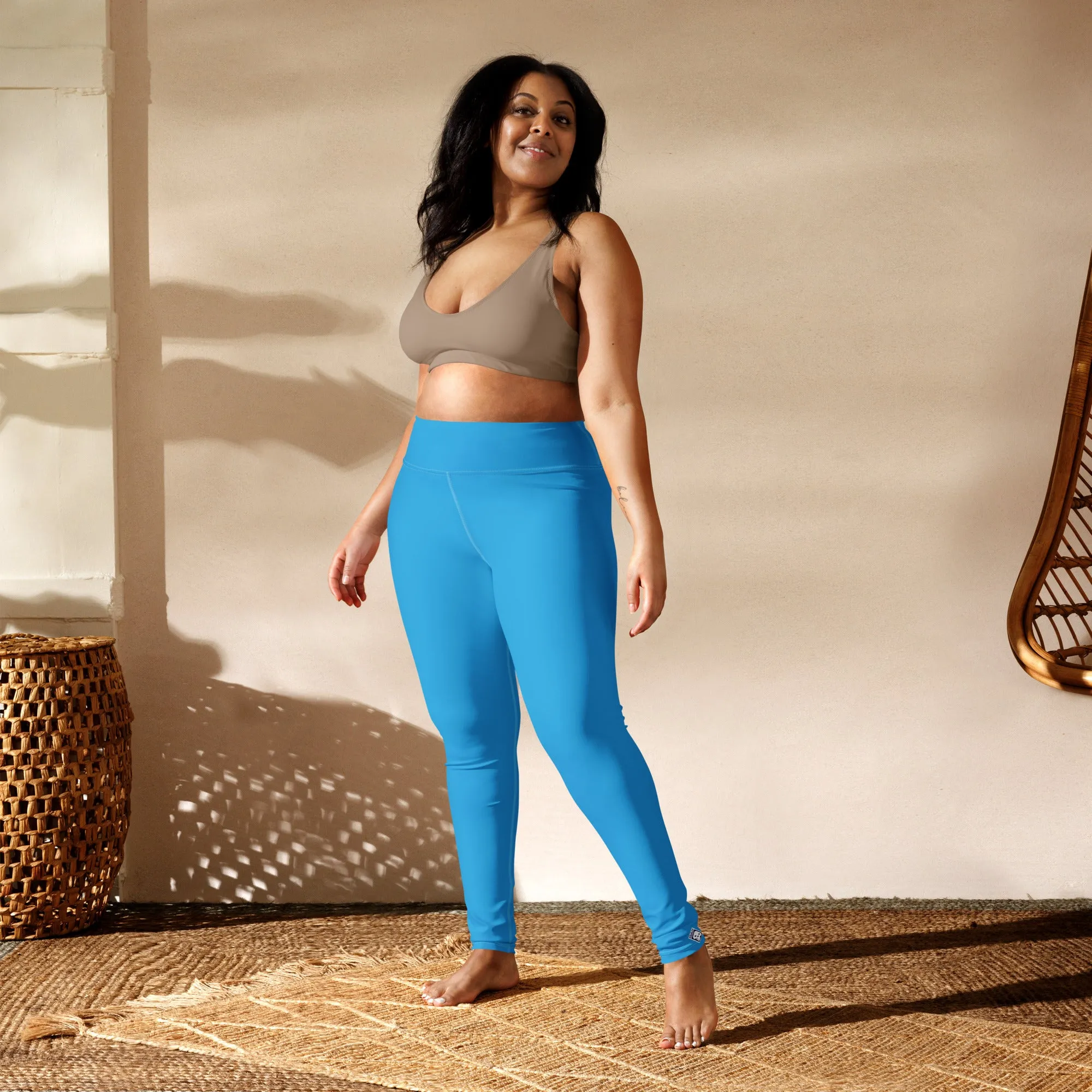 Urban Chic: Women's Solid Color Yoga Pants Leggings - Cyan